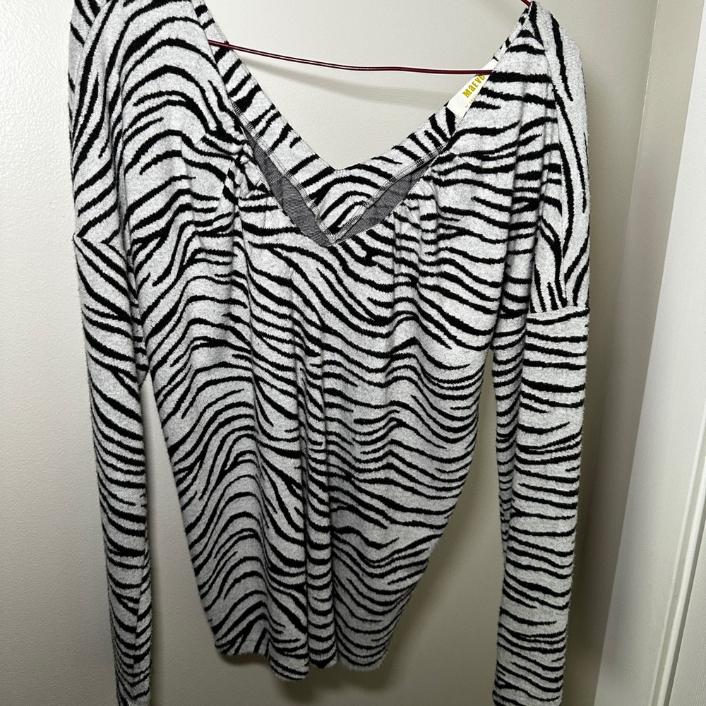 Maeve by Anthropologie Black and White Zebra Print V-Neck Blouse